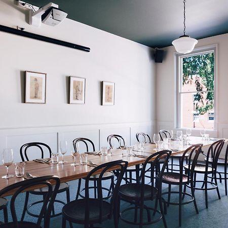 Naughtons Hotel Melbourne Bagian luar foto