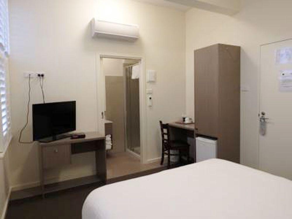 Naughtons Hotel Melbourne Bagian luar foto