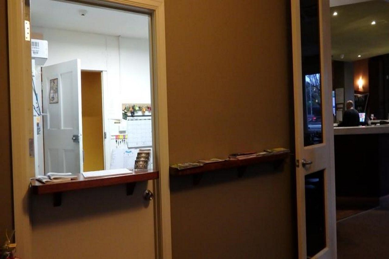 Naughtons Hotel Melbourne Bagian luar foto