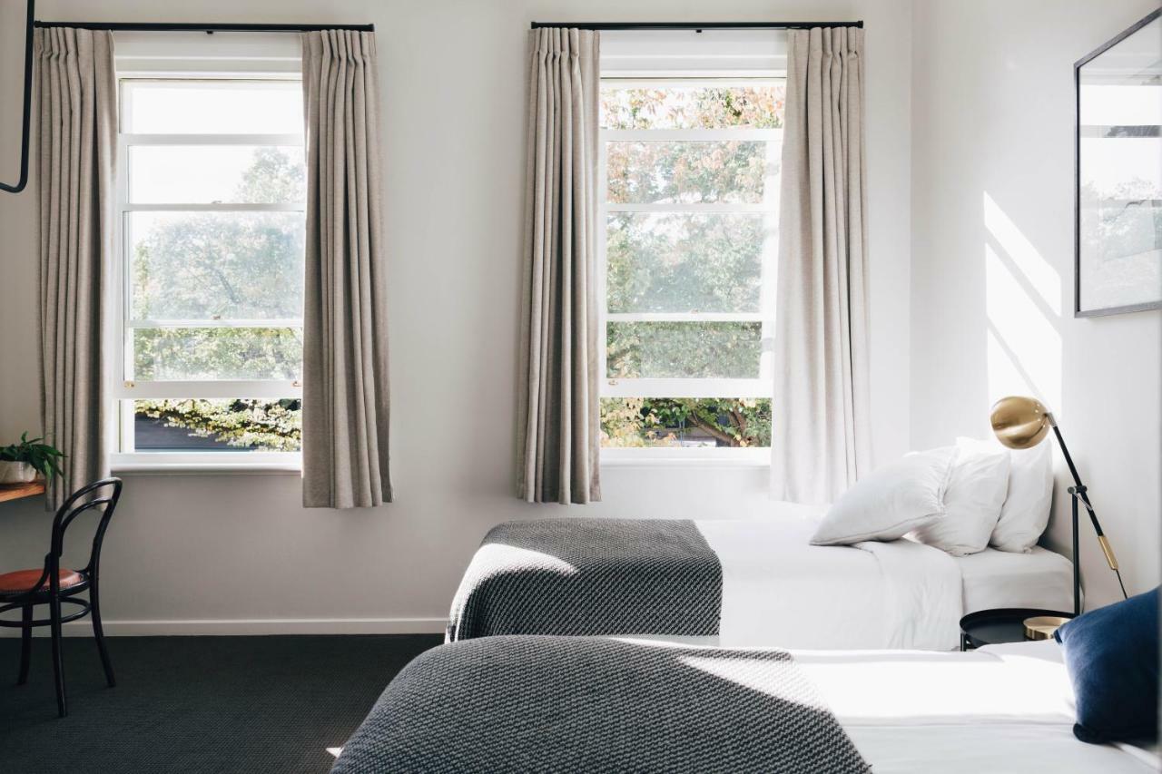 Naughtons Hotel Melbourne Bagian luar foto